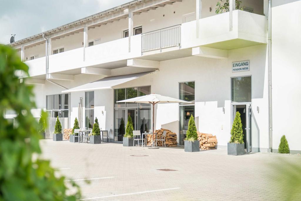 Pension Wess Neufinsing Exterior photo
